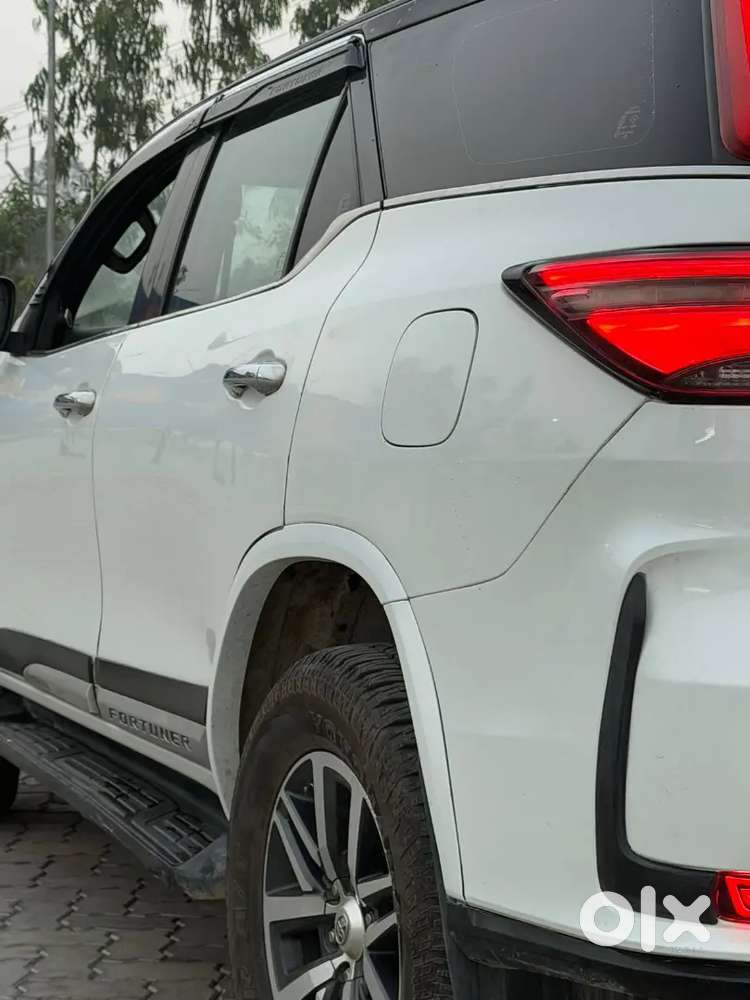 Urgent Sale Fortuner Legender Converted  Vip No.  New Tyre Yokohama