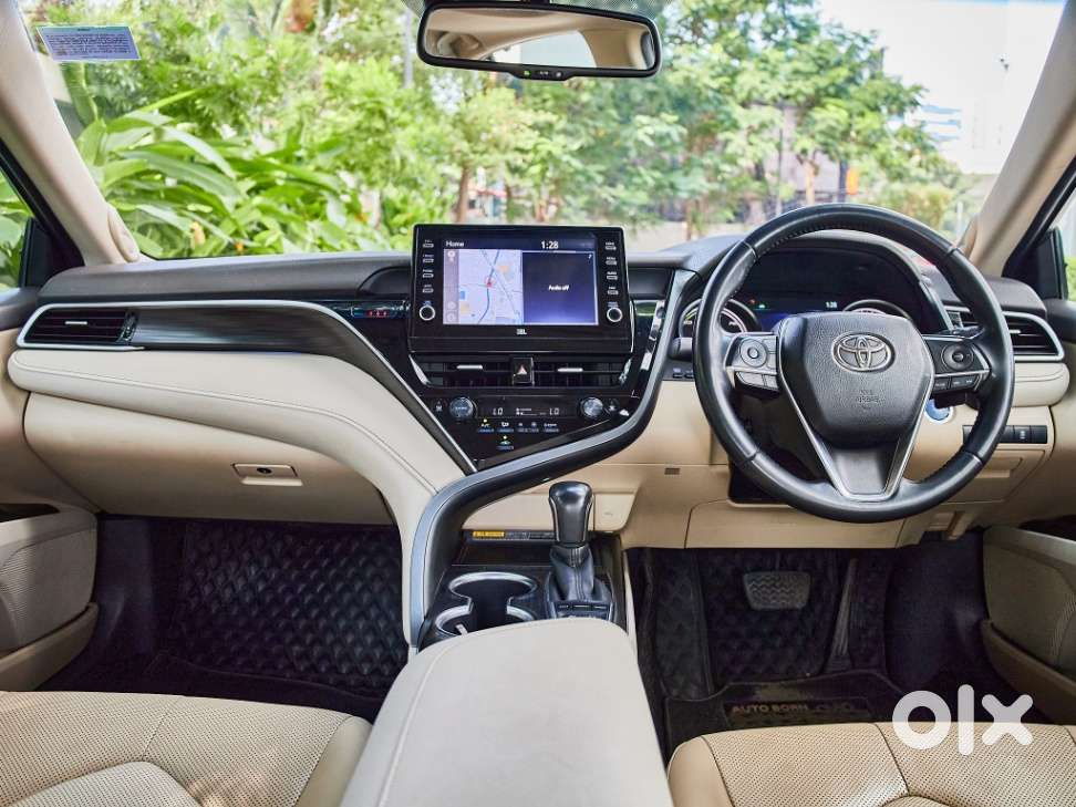 Toyota Camry Hybrid, 2024, Petrol
