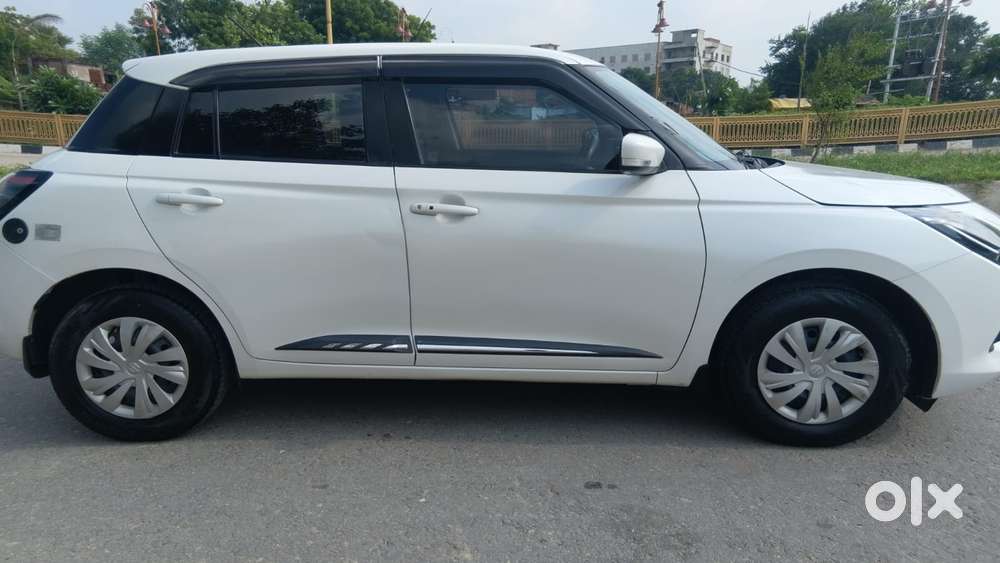 Maruti Suzuki Swift Vxi Optional, 2024, Petrol