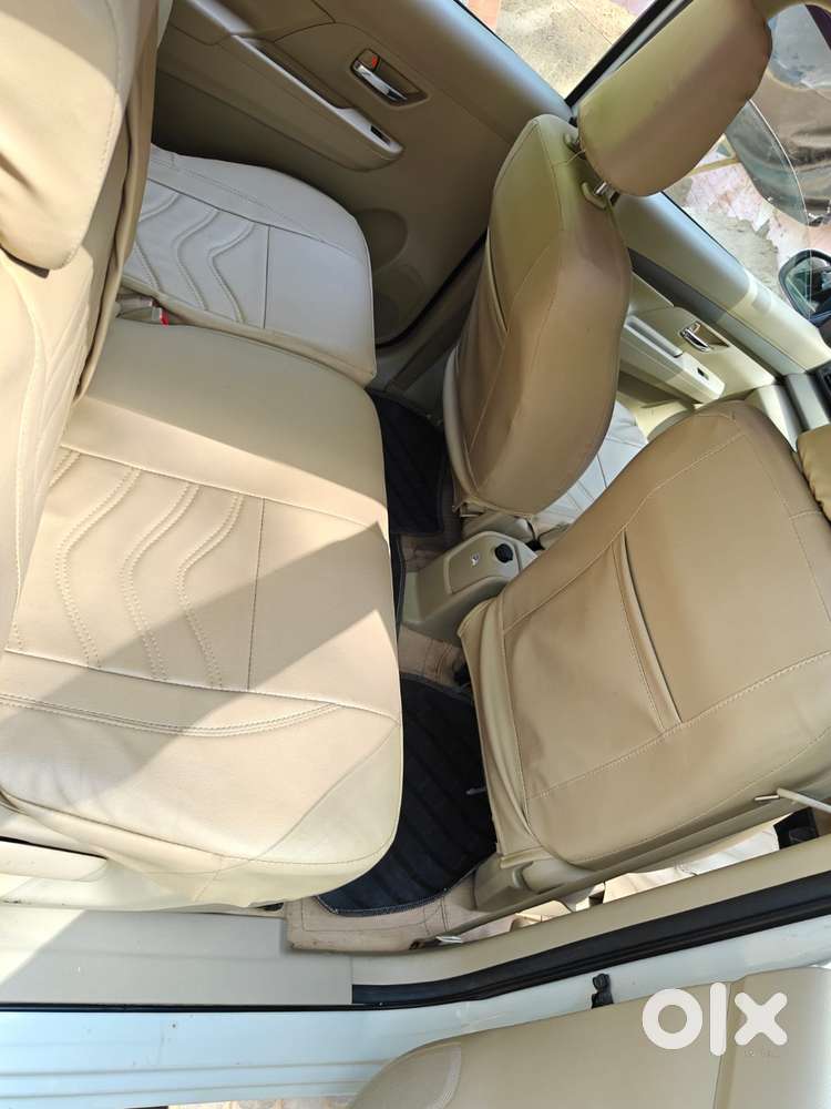 Maruti Suzuki Ertiga Vxi At Petrol, 2021