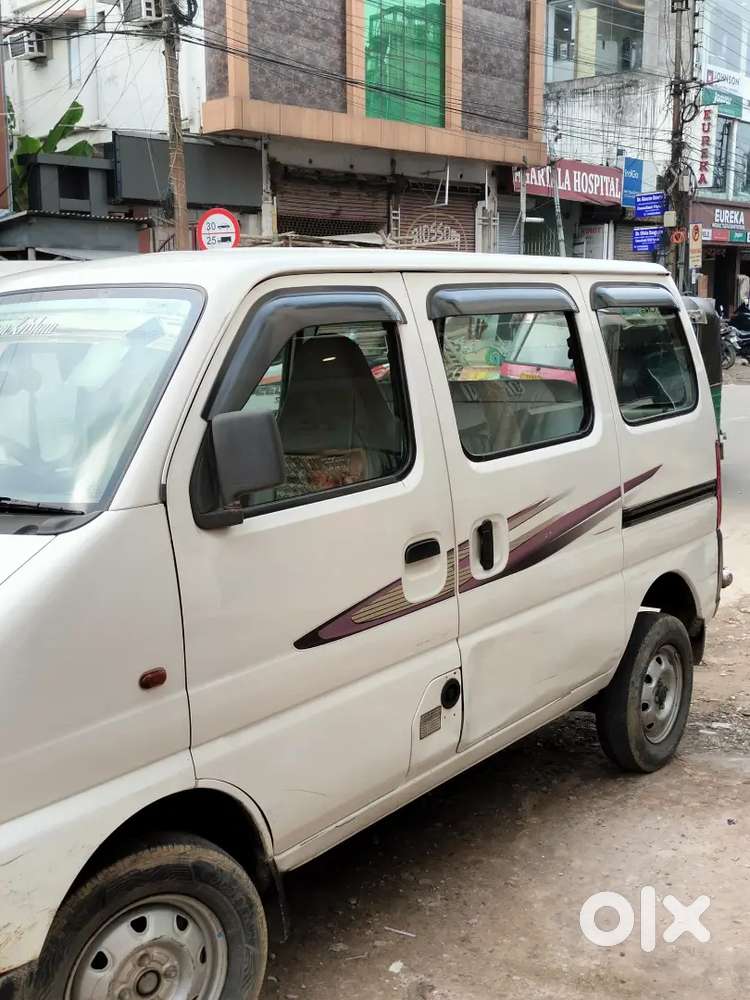 Maruti Suzuki Eeco 5 Str 2014