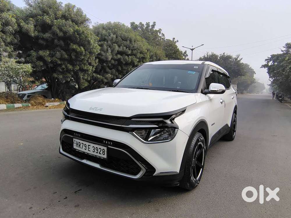 Kia Carens D1.5 Luxury 7str 6mt, 2024, Petrol