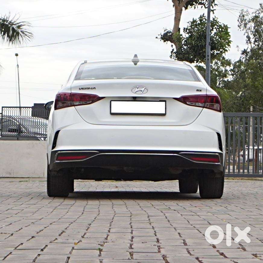 Hyundai Verna 1.5 Sx Diesel Mt, 2022, Diesel