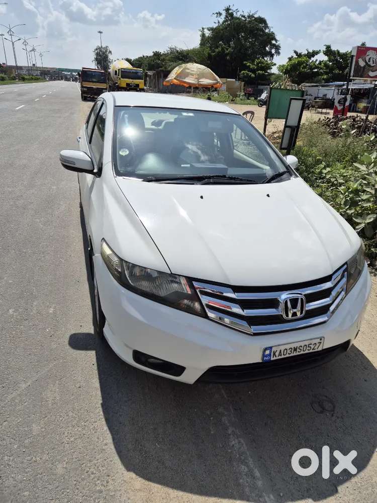 Superb Condition Showroom Serviced Honda City