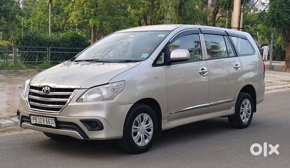Toyota Innova 2.5 Gx 7 Seater Bs Iv, 2014, Diesel