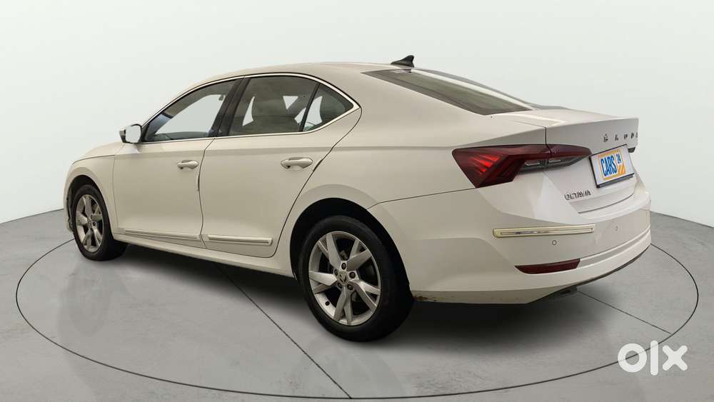 Skoda Octavia 2.0 Style Tsi At, 2022, Petrol