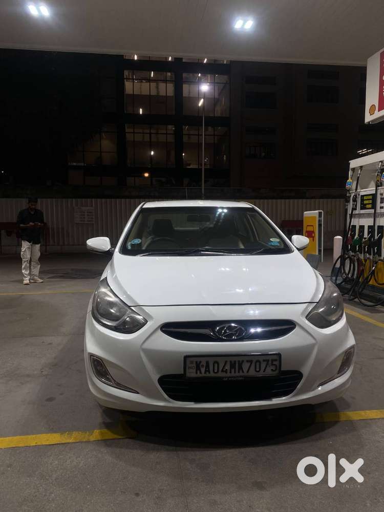 Hyundai Verna Fluidic 2012
