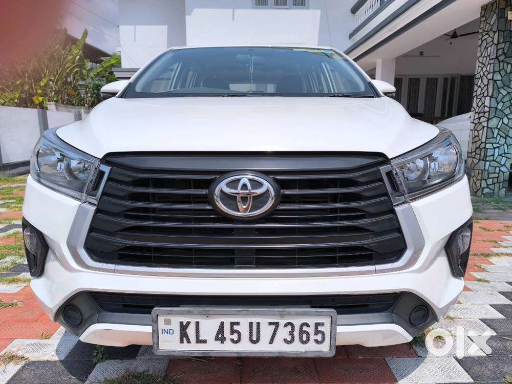 Crysta White In Excellent Condition For Sale