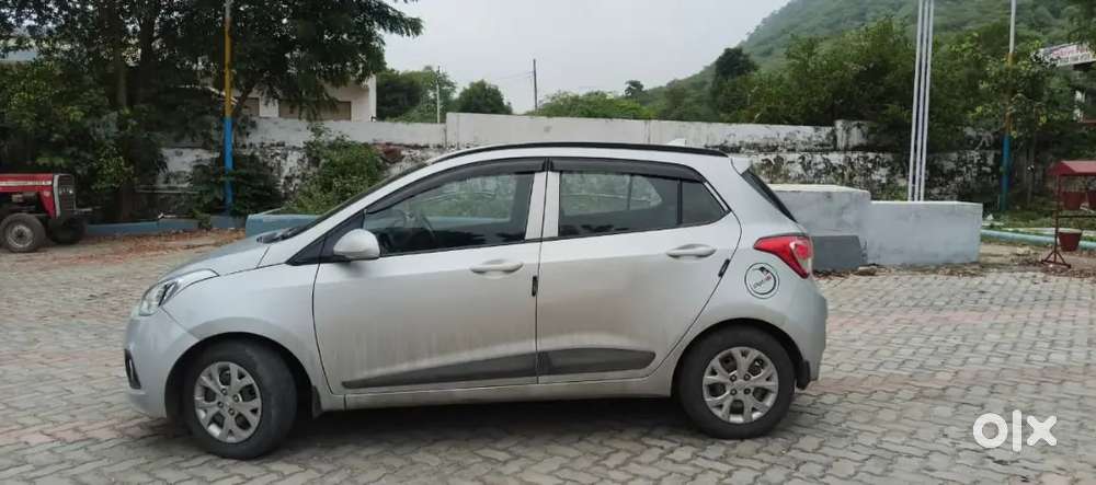 Hyundai Grand I10 Sportz 2015