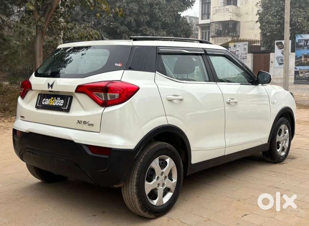 Mahindra Xuv300 W6, 2023, Petrol