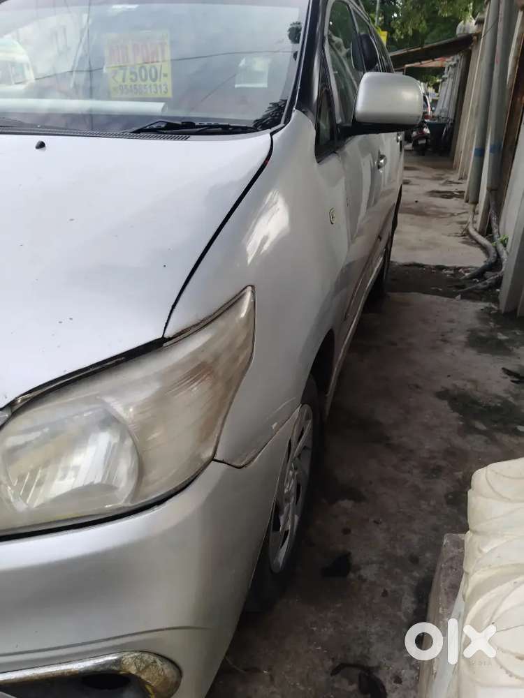 Toyota Innova 2.5 Gx 2012