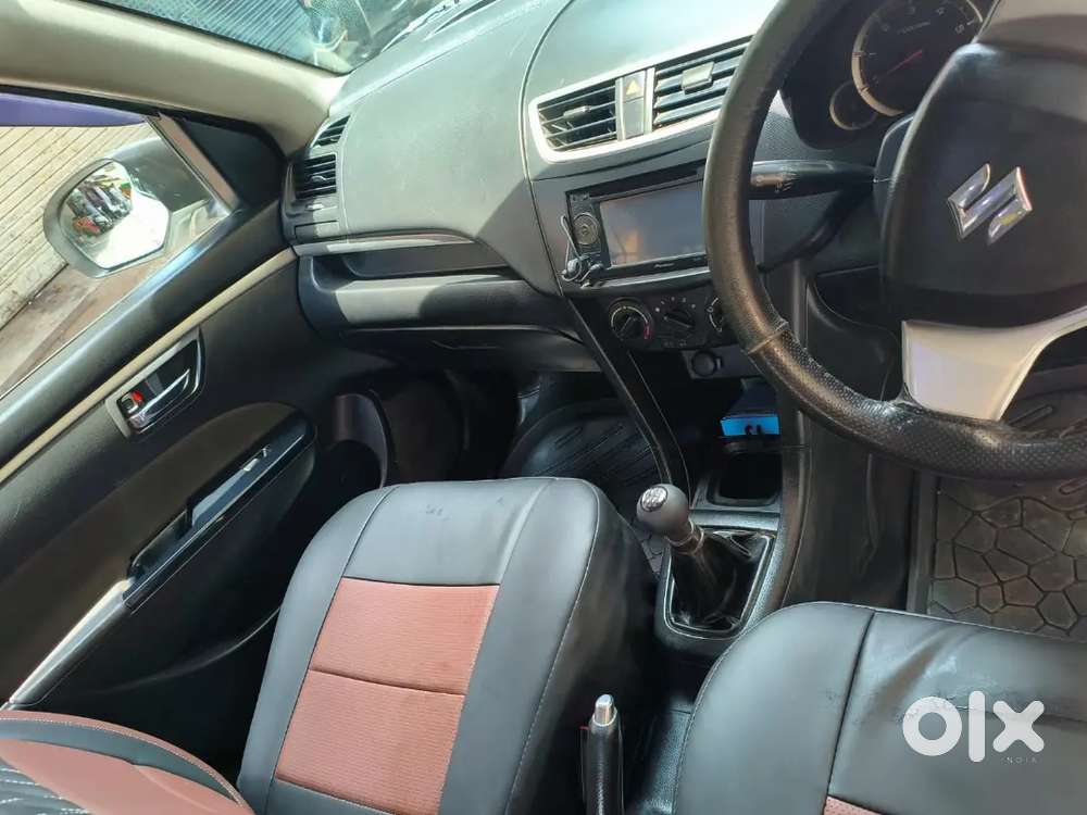 Maruti Suzuki Swift 2012, 3rd Owner Top Condition, Runing Insurance