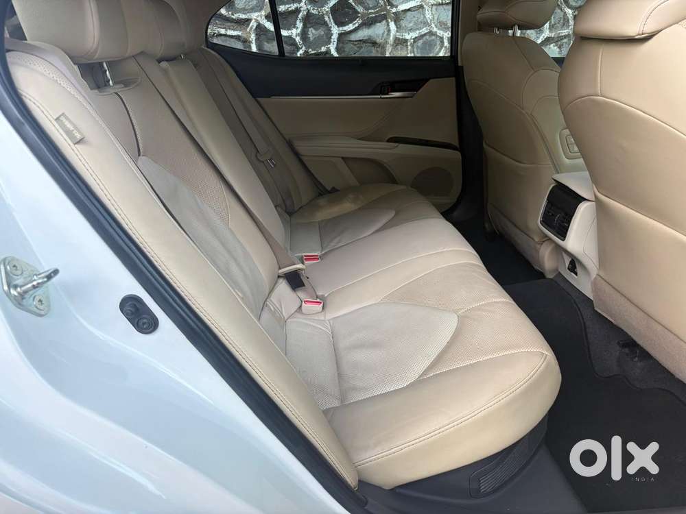 Toyota Camry Hybrid, 2022, Petrol