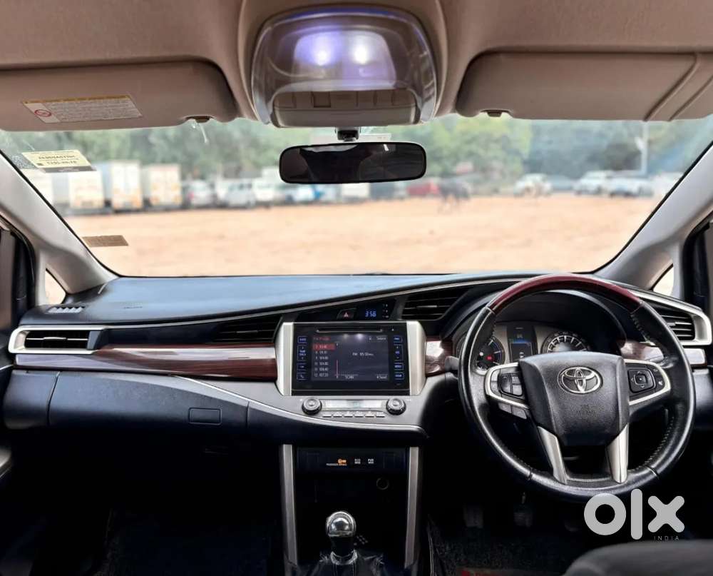 Toyota Innova Crysta 2.4 V 7 Str, 2017, Diesel