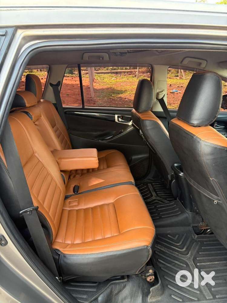 Toyota Innova Crysta 2016 Diesel Well Maintained