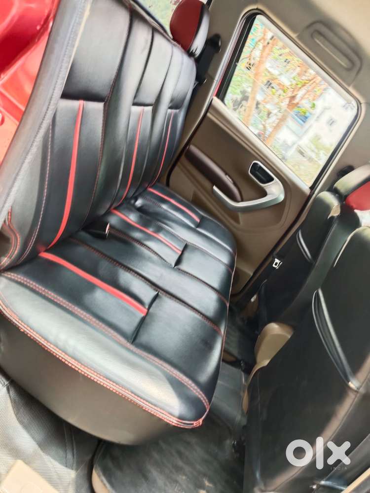 Mahindra Tuv 300 T8 Amt (automatic), 2017, Diesel