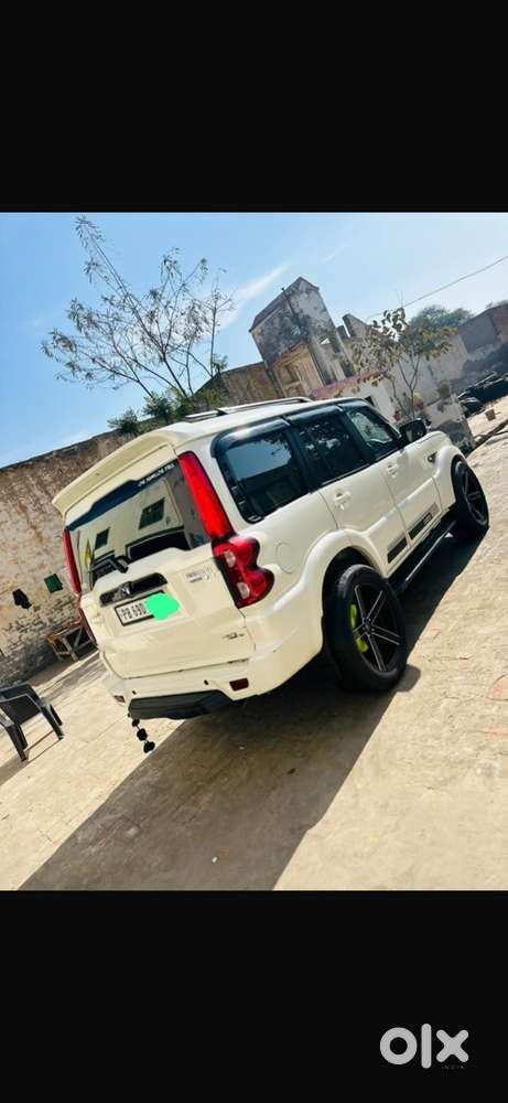 Mahindra Scorpio Classic 2022
