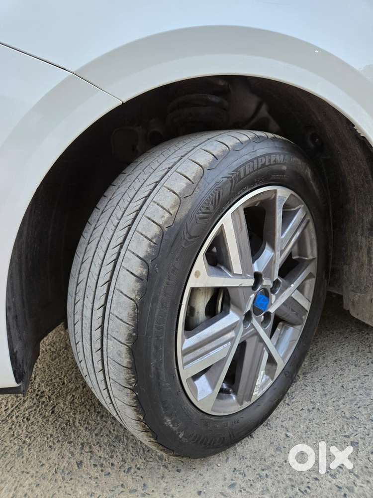 Hyundai Verna Sx 1.5 Petrol Ivt, 2025, Petrol