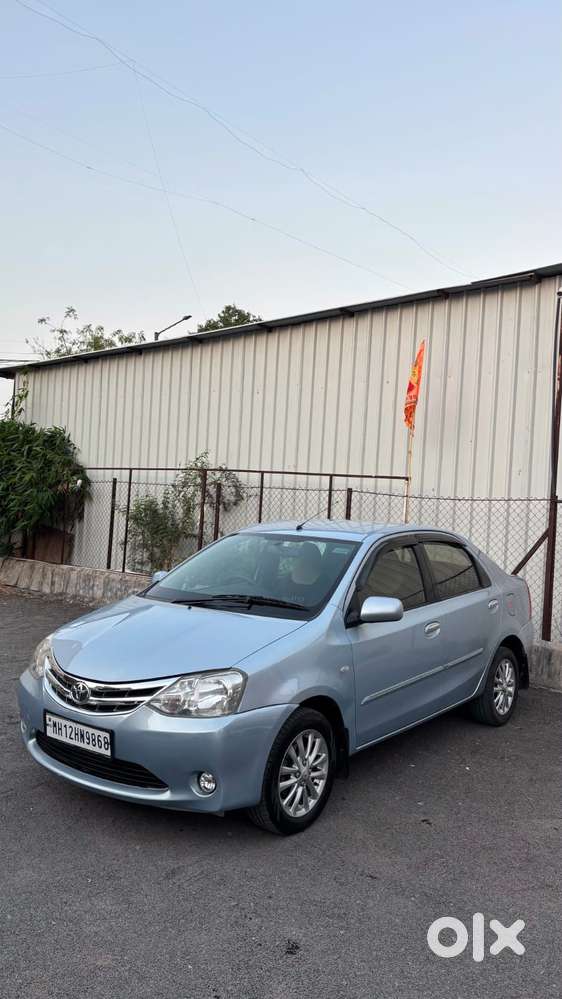 Toyota Etios V, 2012, Petrol