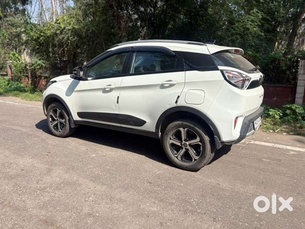 Tata Nexon 1.5 Revotorq Xz Plus (s), 2023, Petrol