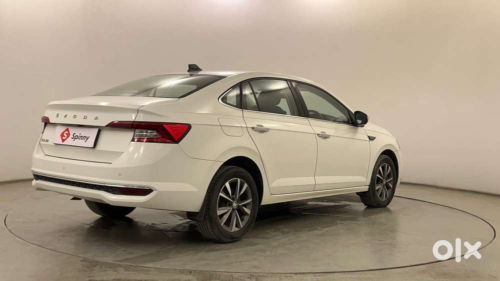 Skoda Slavia Style 1.0l Tsi Mt, 2022, Petrol