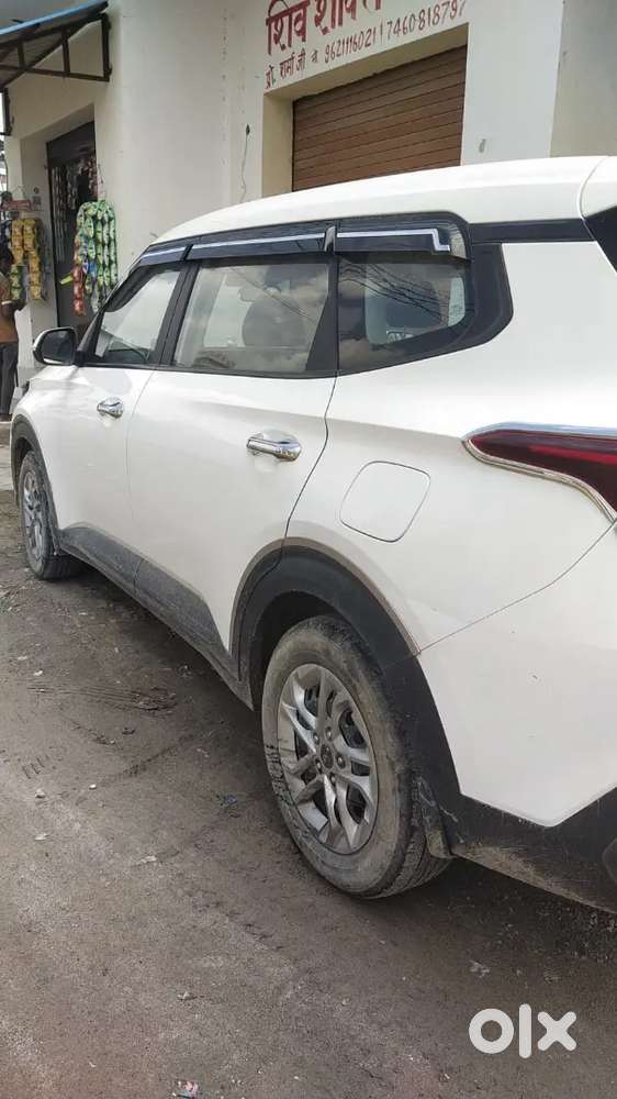 Kia Carens Premium 2025 Variant Urgent Sale