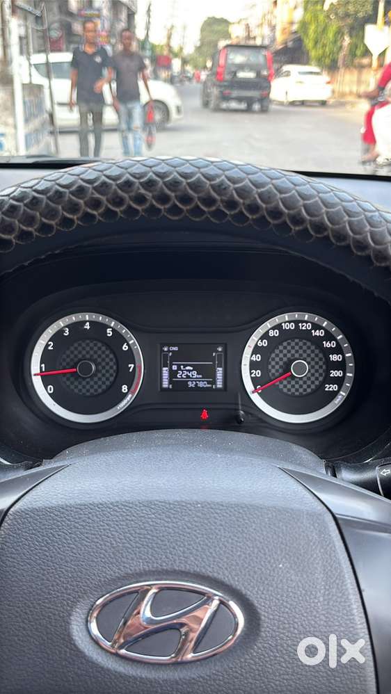 Hyundai Aura 2022 Cng