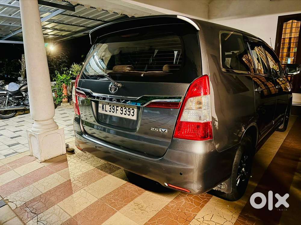 Innova Kerala Well Maintained Vehicle