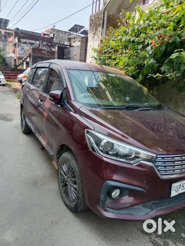 Maruti Suzuki Ertiga Top Model Zxi Smart Hybrid