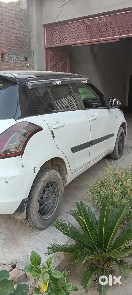 Maruti Suzuki Swift 2012