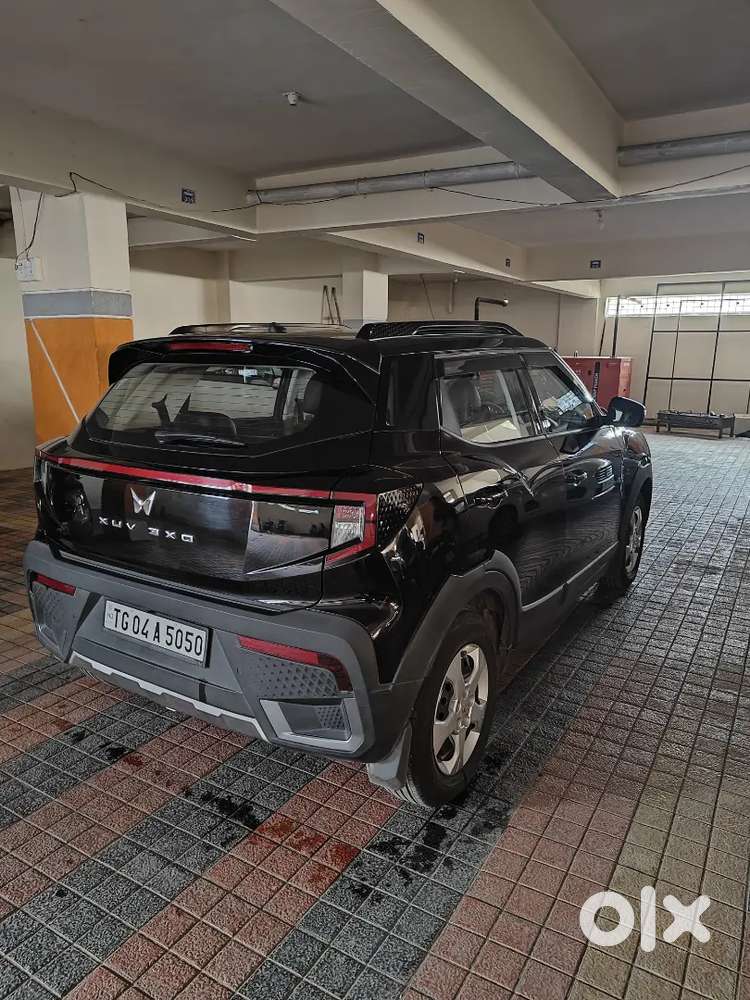 Mahindra Xuv 3xo Diesel Mx2