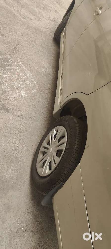 Innova G Bs4 G Good Condition Chilled A.c New Seal Tyre Appolo