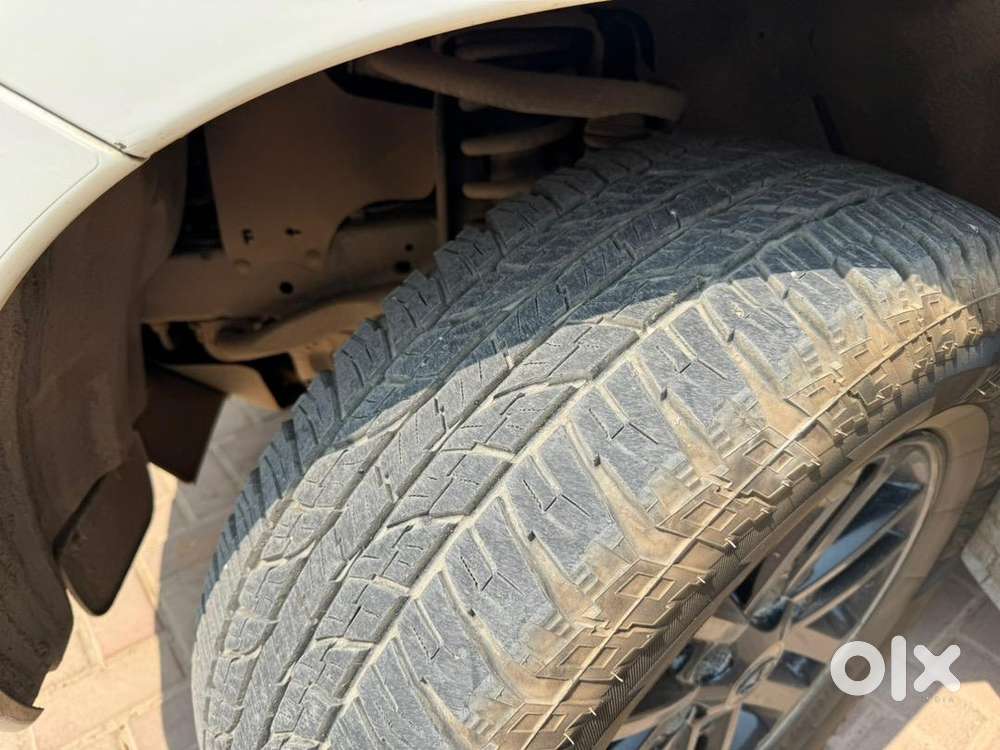 Toyota Fortuner Pearl White At Diesel Excellent Maintenance