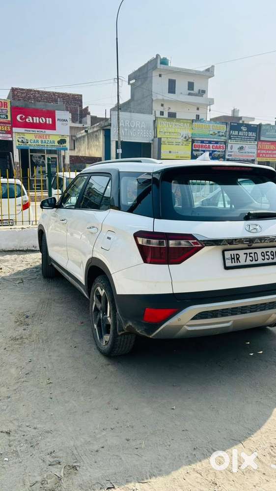 Hyundai Alcazar 2022 Diesel Well Maintained