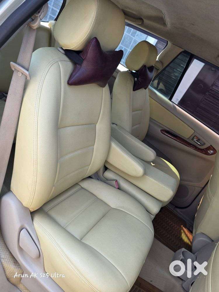 Toyota Innova 2009-2011 2.5 E 8 Str, 2008, Diesel