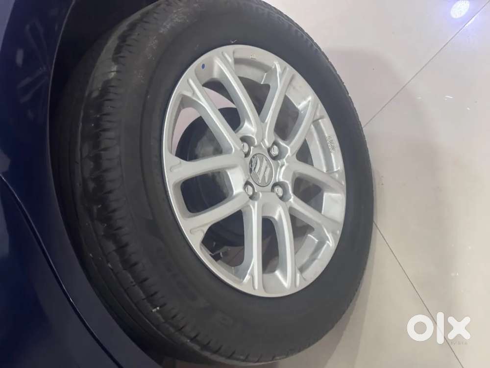 Maruti Suzuki Swift 1.3 Zxi, 2022, Petrol