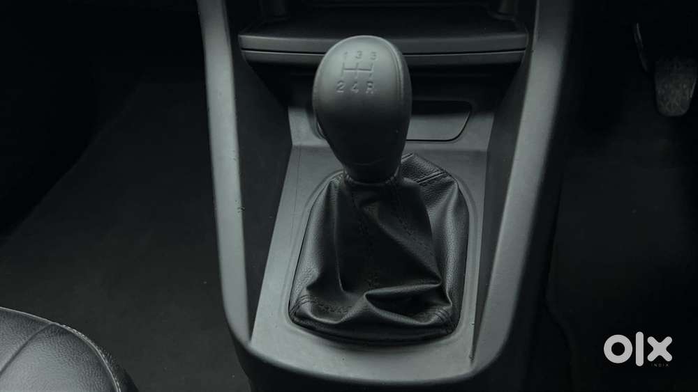 Ford Figo 1.2p Ambiente Mt, 2015, Petrol