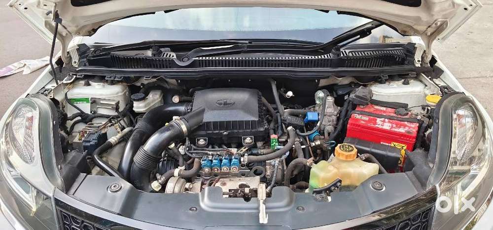 Tata Nexon 1.2 Revotron Xz Plus Dual Tone, 2018, Cng & Hybrids