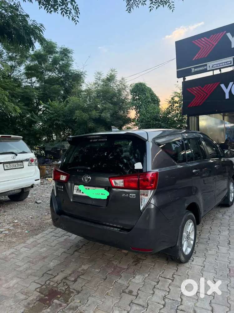 Toyota Innova Crysta 2020 Diesel 147000 Km Driven