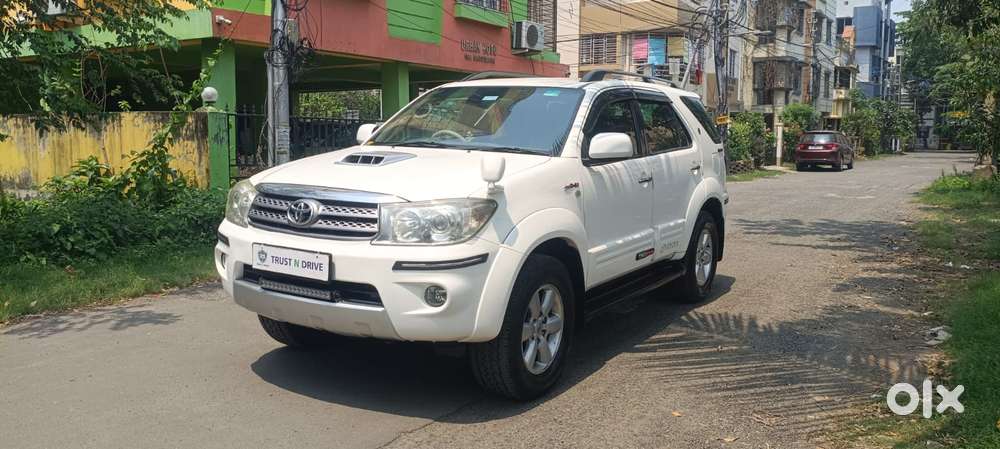 Toyota Fortuner 3.0 4x4 Manual, 2011, Diesel