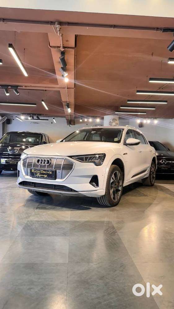 Audi E-tron 55, 2021, Electric