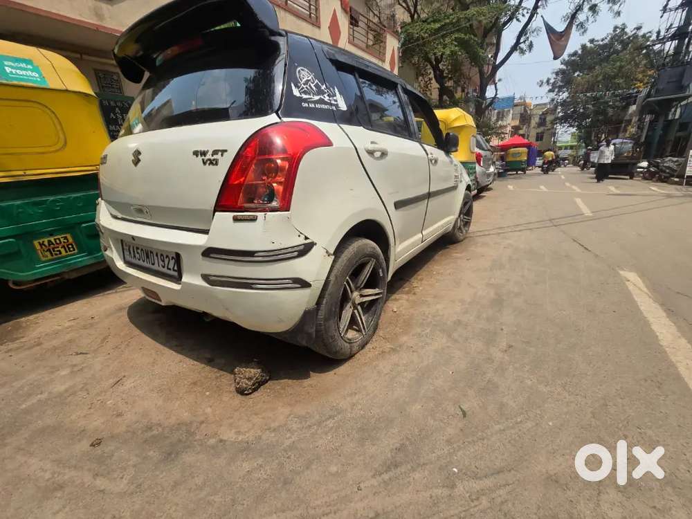 Maruti Suzuki New-gen Swift 2009 Petrol 105000 Km Driven