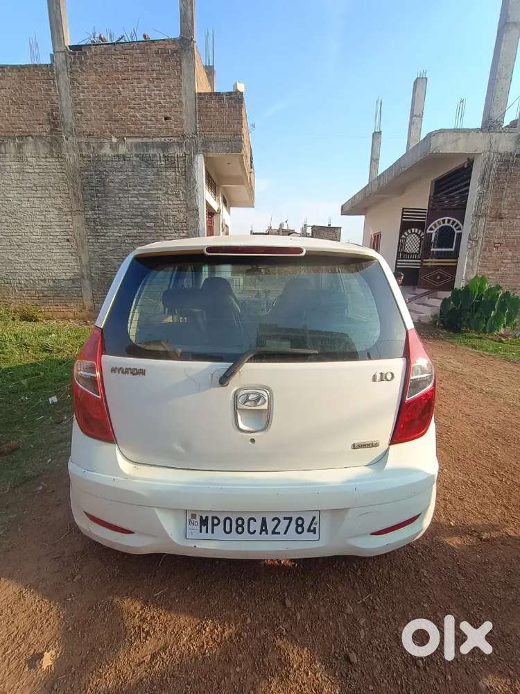 Hyundai I10 2011 Petrol And Lpg Bill 105000 Km Driven