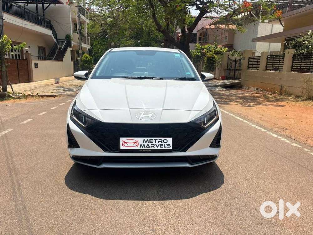 Hyundai I20 Asta (o) 1.2 Mt, 2024, Petrol