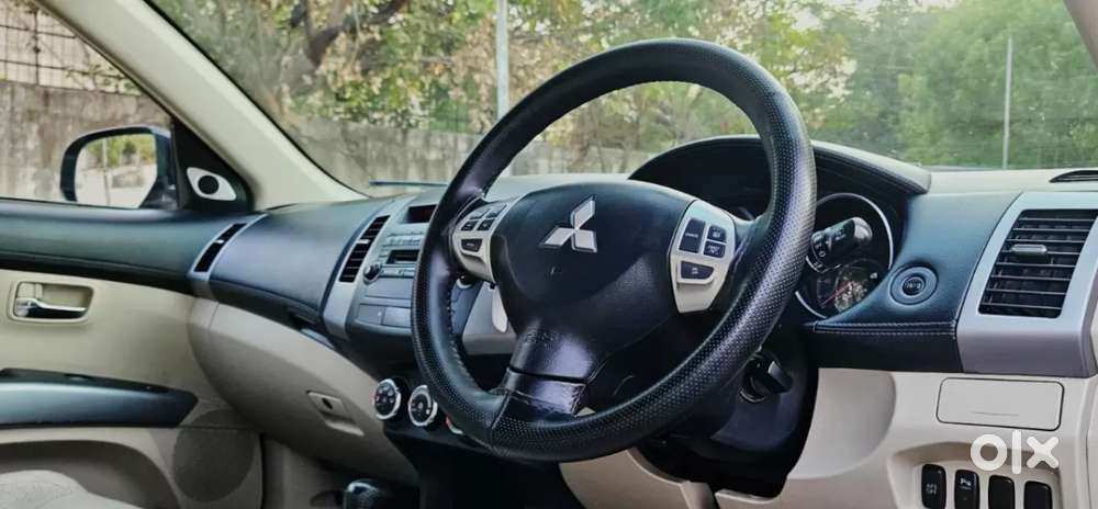 Mitsubishi Outlander, 2011, Petrol