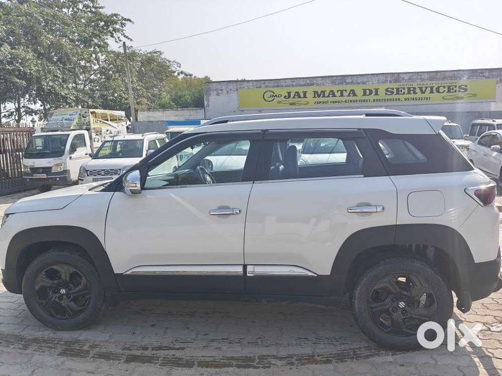 Maruti Suzuki Brezza 1.5 Zxi Plus Smart Hybrid, 2023