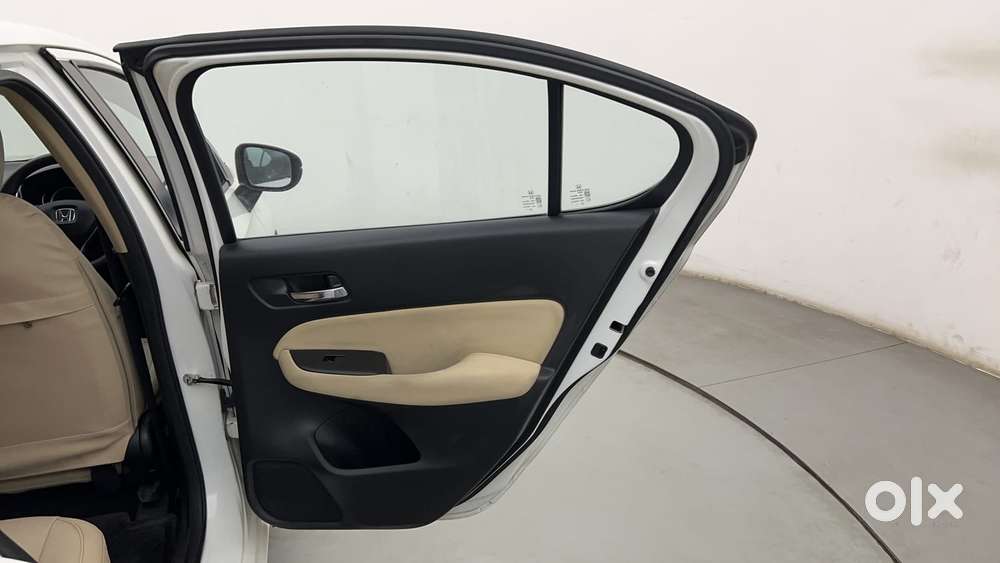 Honda City I-vtec Cvt V, 2022, Petrol