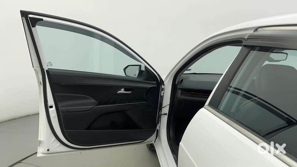 Hyundai Verna 1.5 Sx Turbo Petrol Mt, 2023, Petrol