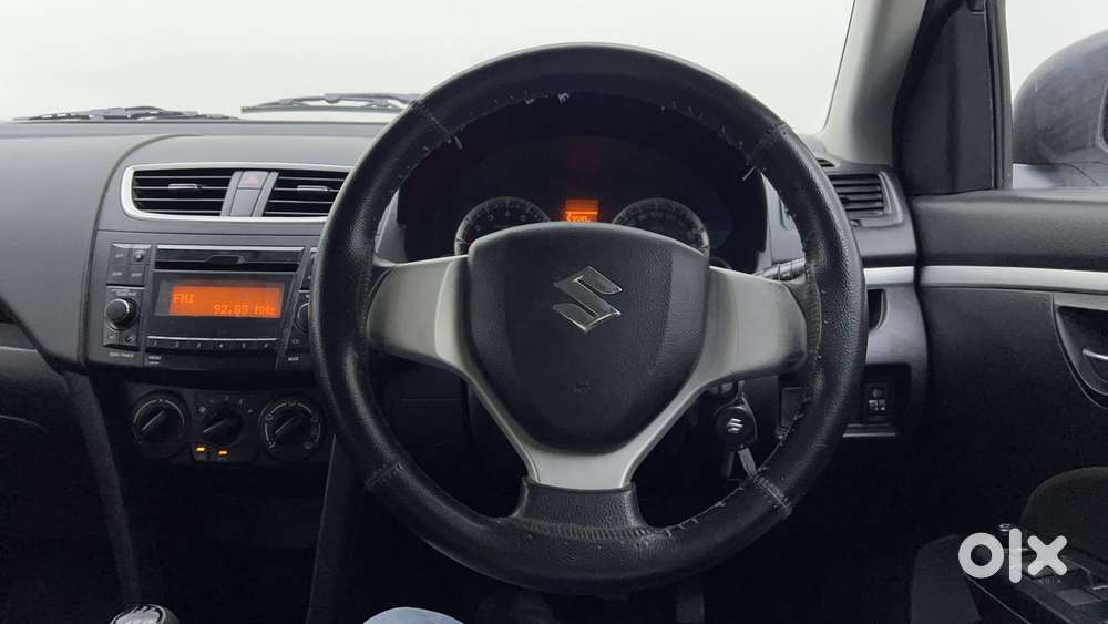 Maruti Suzuki Swift Vvt Vxi, 2016, Petrol