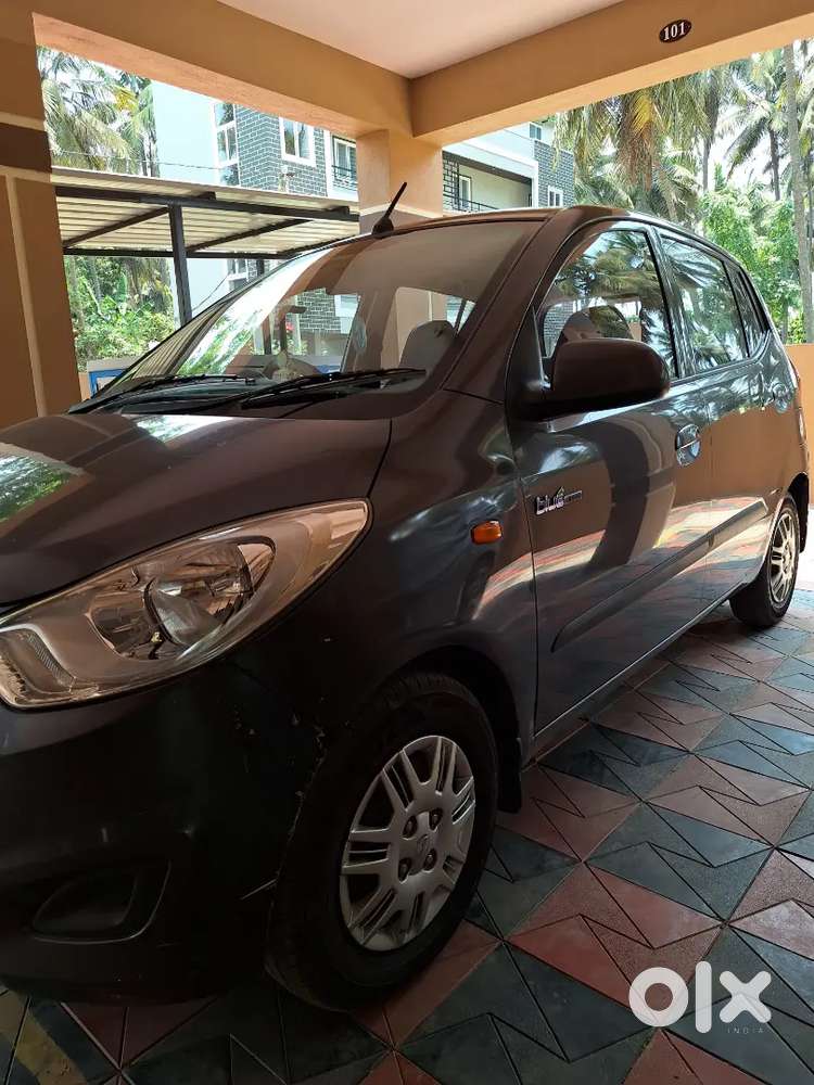 Hyundai I10 Magna 1.1 Petrol & Lpg Is A 5-seater Car